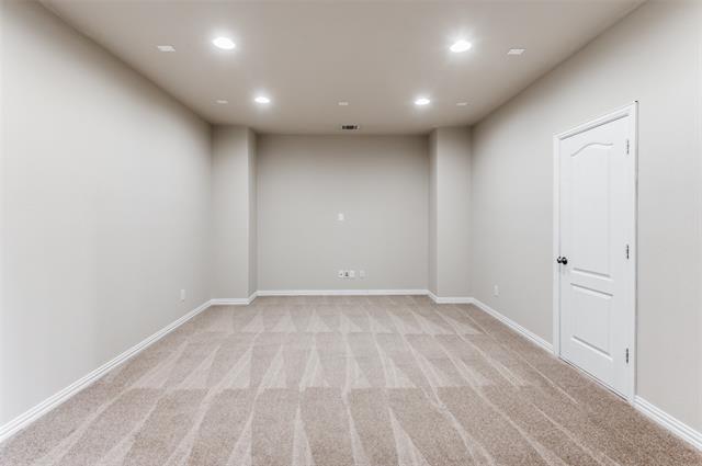 Building Photo - 2409 Shenfield Dr