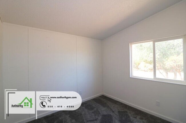 Building Photo - 7700 Fisher Ln