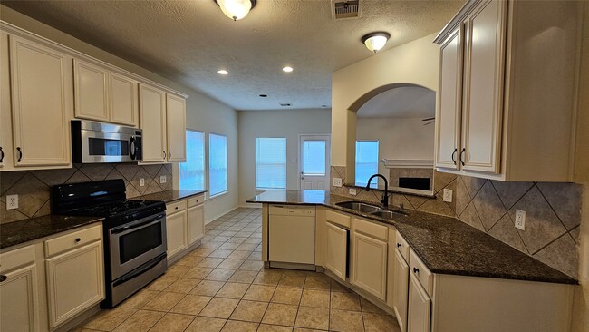 Building Photo - 1806 Vernal Glen Cir