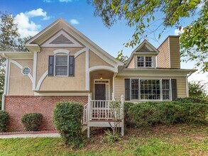 Building Photo - Beautiful and Comfortable Home in Mableton!