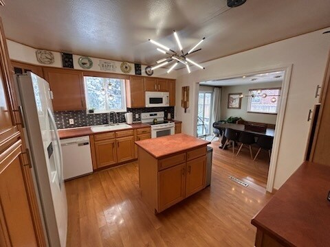 Building Photo - 631 Virginia St