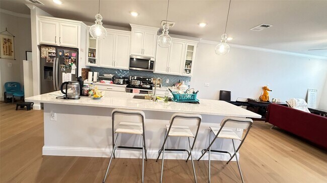 Building Photo - 651 North Watters Road