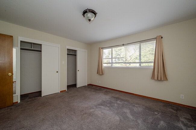 Building Photo - 1170 Tuolumne Ct