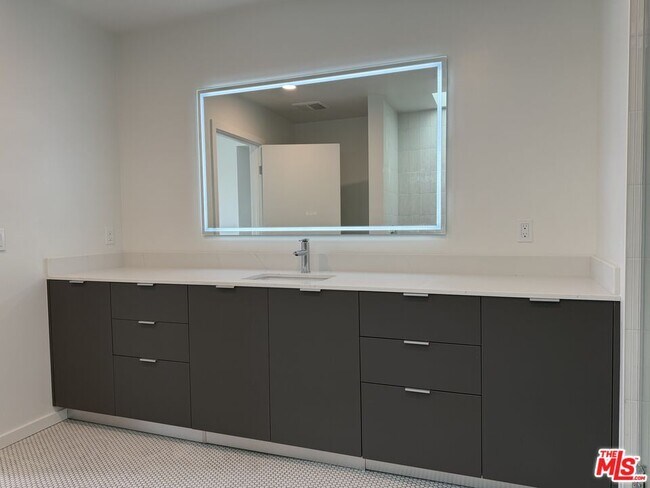 Building Photo - 5119 Colfax Ave