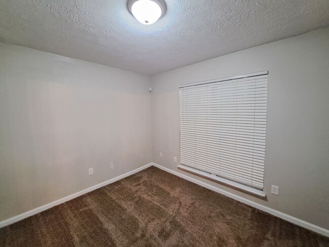 Building Photo - 7607 Pleasantville Way