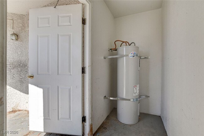 Building Photo - 6800 E Lake Mead Blvd