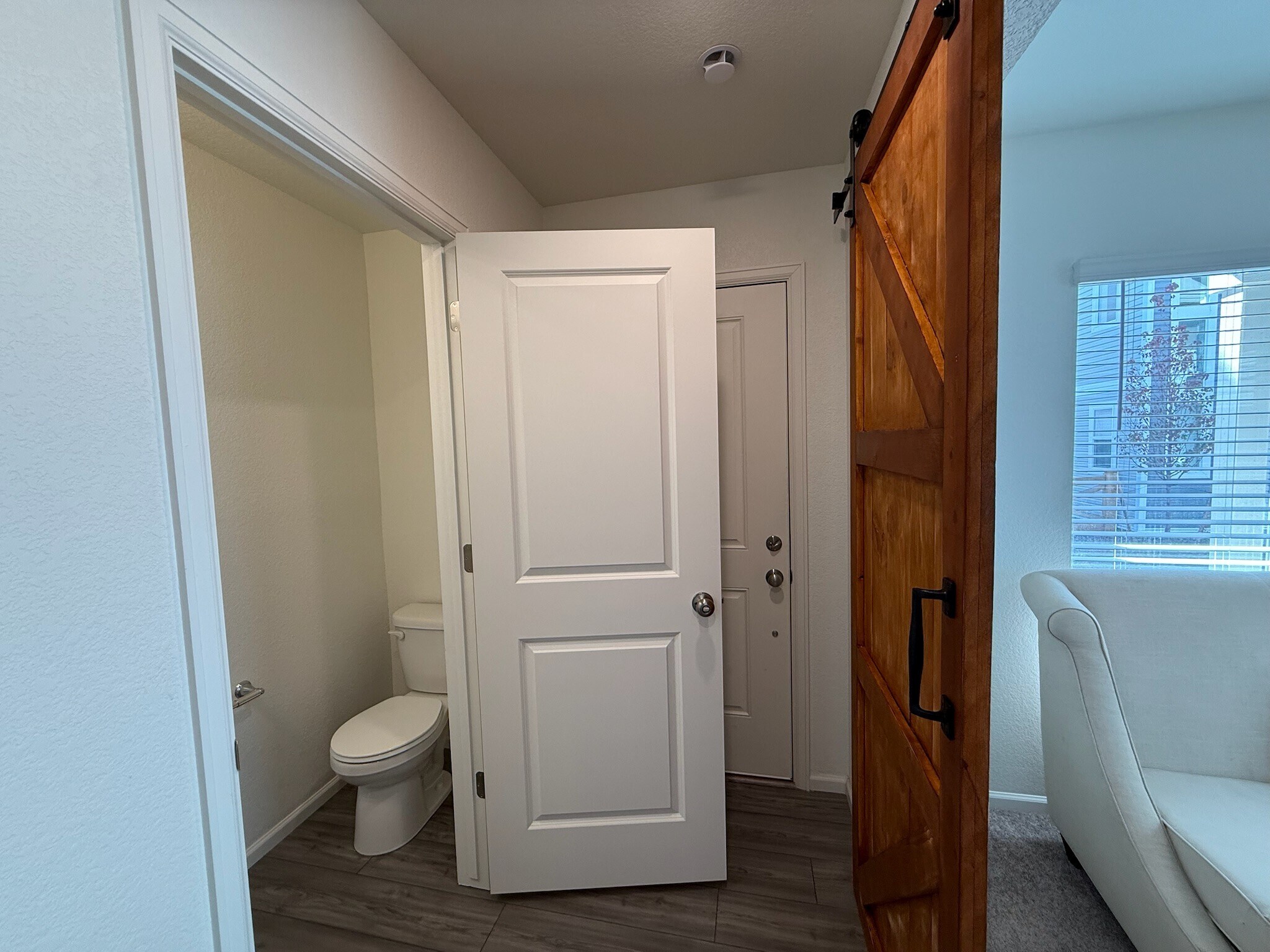 Mudroom & Bath 3 - 6027 Notch Top Way