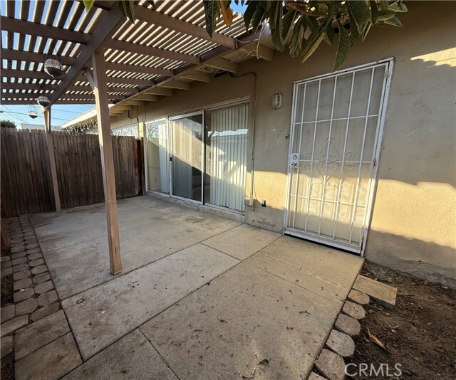 Building Photo - 754 N Shattuck Pl