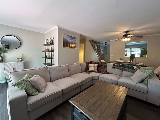Building Photo - 4876 Weatherhill Dr