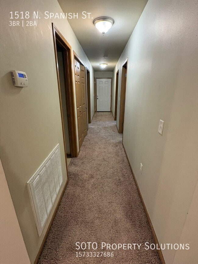 Building Photo - 1518 N Spanish St