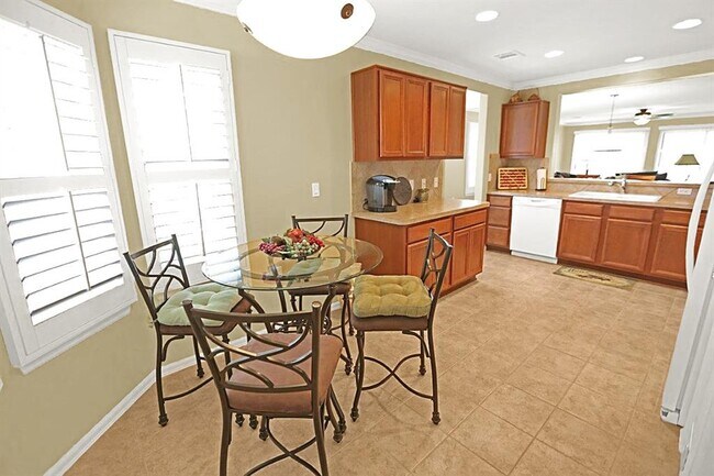 Building Photo - 113 Monument Hill Trail