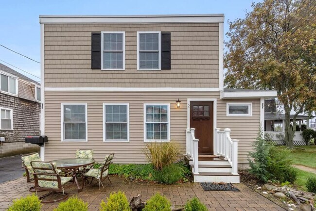 Building Photo - 2 Dover Ave