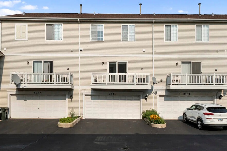 Building Photo - 9411 Harrison St