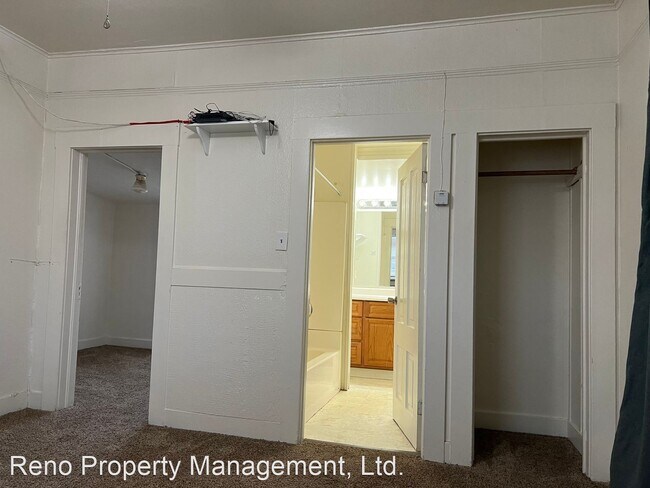 Building Photo - 1 br, 1 bath House - 625 E 2nd St.