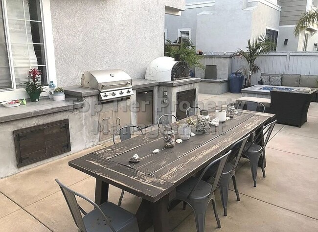 Building Photo - ***Carlsbad Beach House - 3 bed / 2.5 bath...