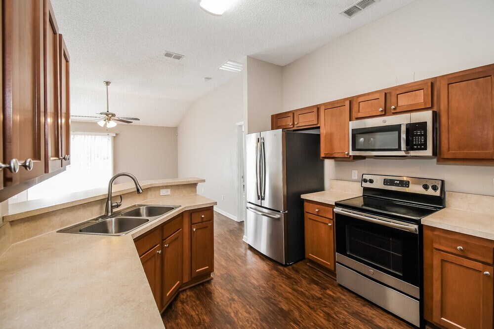 Building Photo - 9432 Harrier Ct