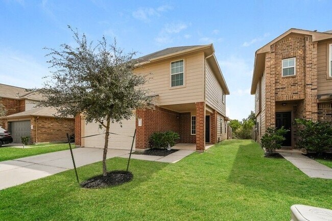 Building Photo - 11946 Munich Dr