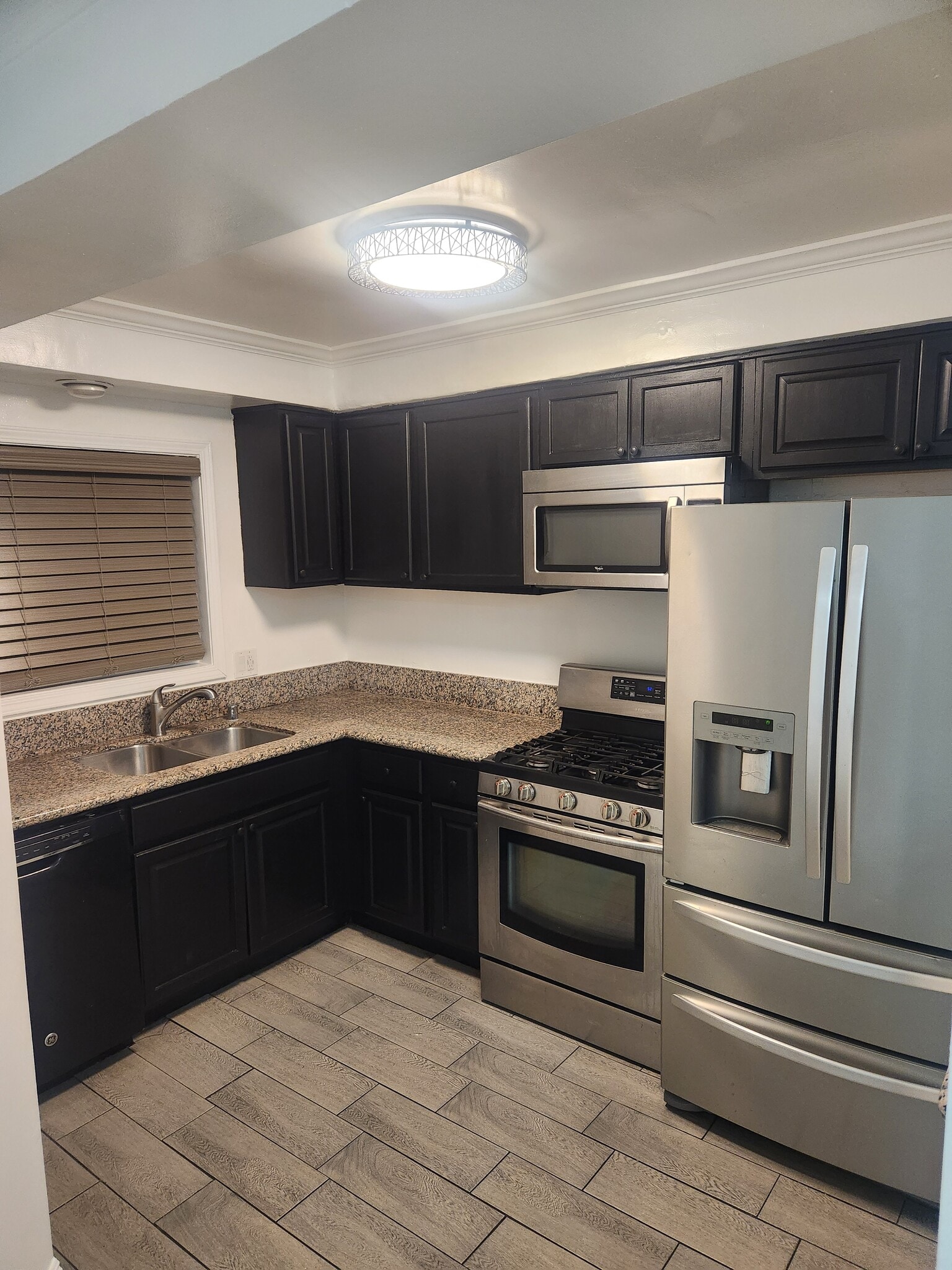 Building Photo - 11860 Truro Ave