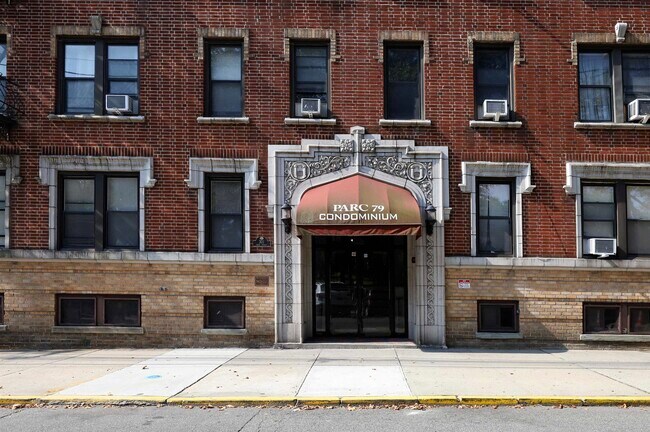 Building Photo - 301 79th St