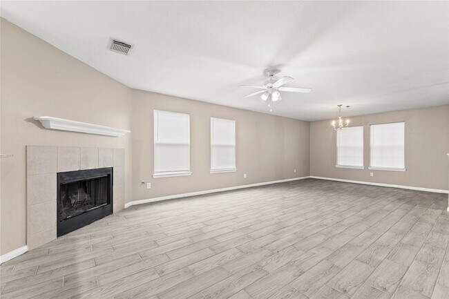 Building Photo - 17250 Cricketbriar Ct