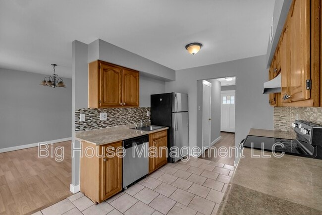 Building Photo - 3387 Ryon Ct