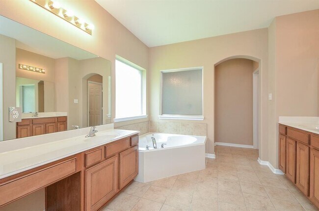 Building Photo - 1530 Grayson Run Ct