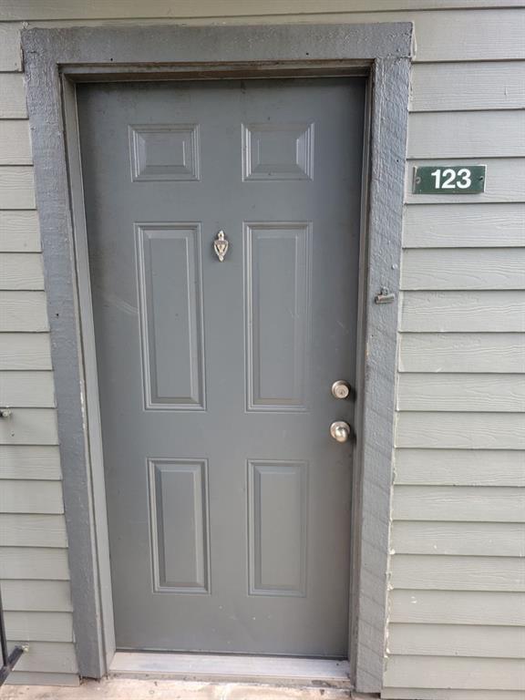 Building Photo - 707 El Dorado Blvd