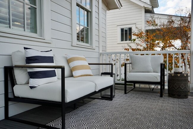 Building Photo - 9517 23rd Bay St