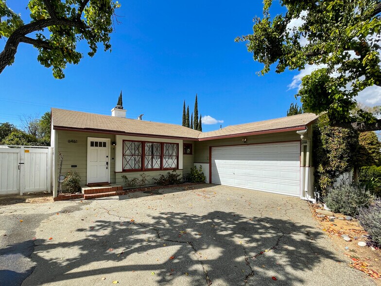 Building Photo - 6461 Gaviota Ave