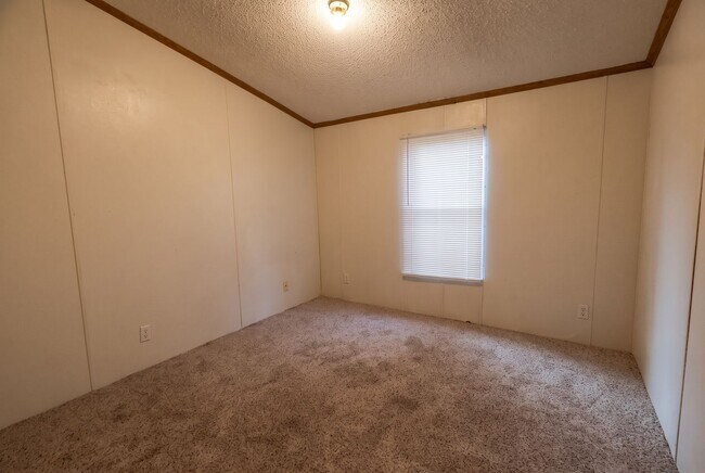 Building Photo - 46 Peaceful Pines Dr