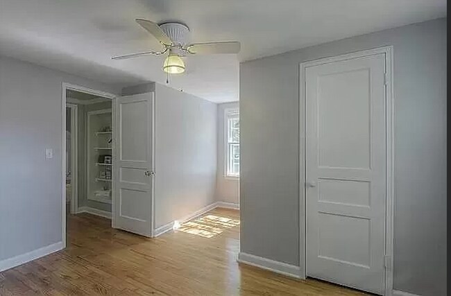 Building Photo - 5036 Mission Rd