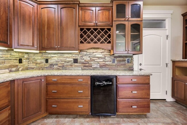 Building Photo - 1512-1514 Hartell Street - 1514 Hartell