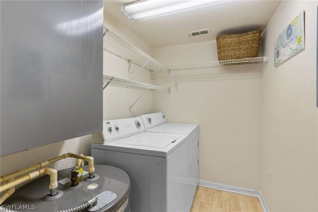 Building Photo - 8274 Key Royal Cir