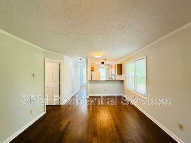 Building Photo - 1811 Savannah Ct