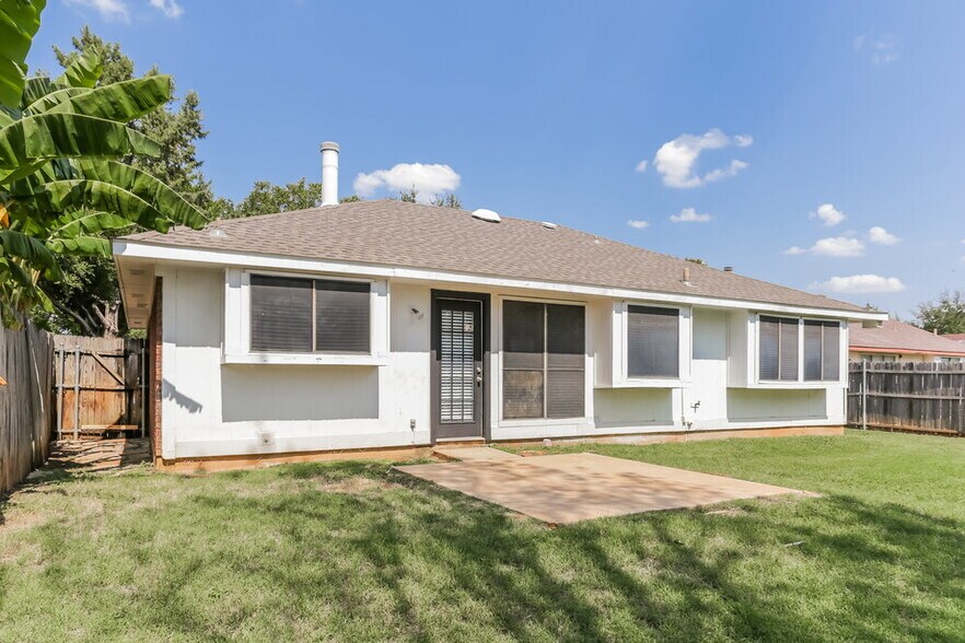 Building Photo - 3309 Country Creek Ln