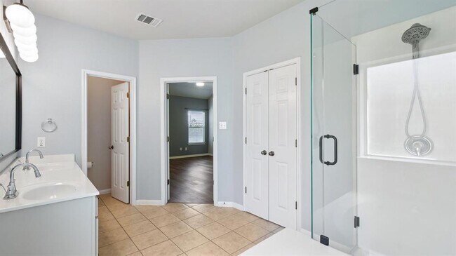 Building Photo - 3916 Bandice Ln
