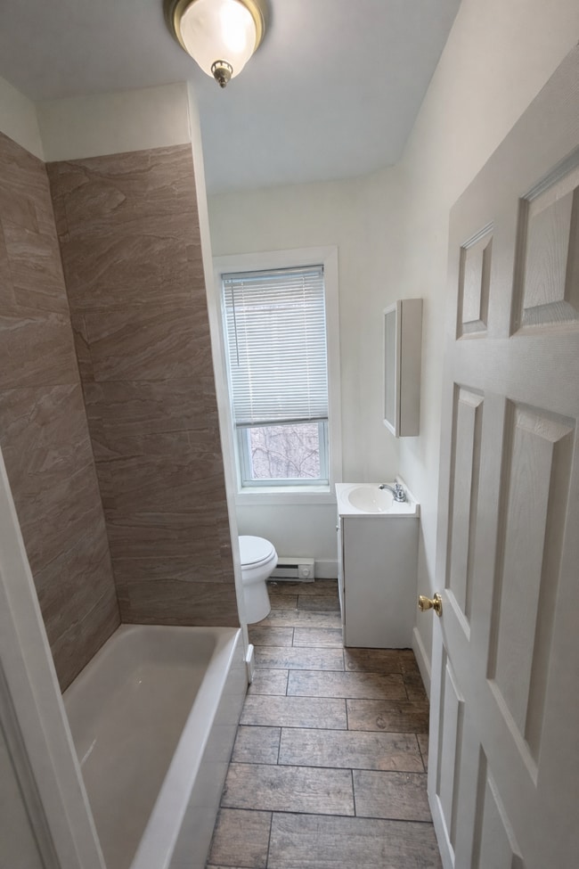 Building Photo - 52 N Dewey St