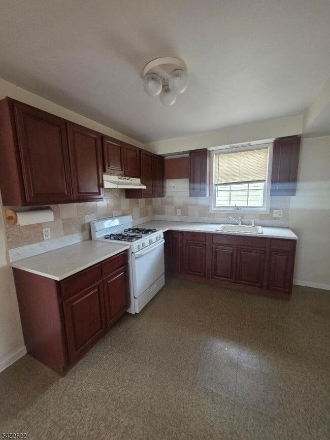 Building Photo - 238 Sherman St