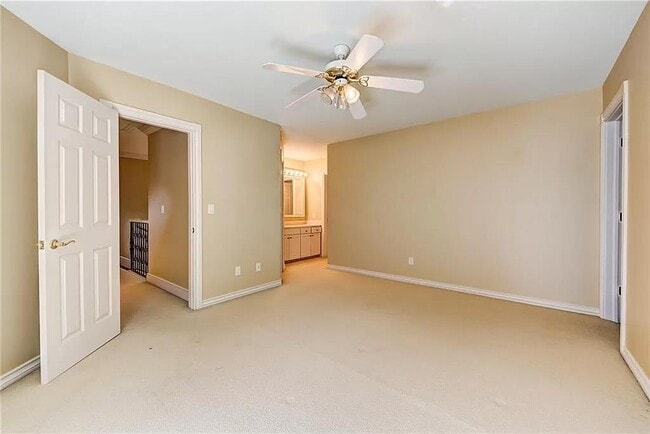 Building Photo - 1502 Duffner Dr