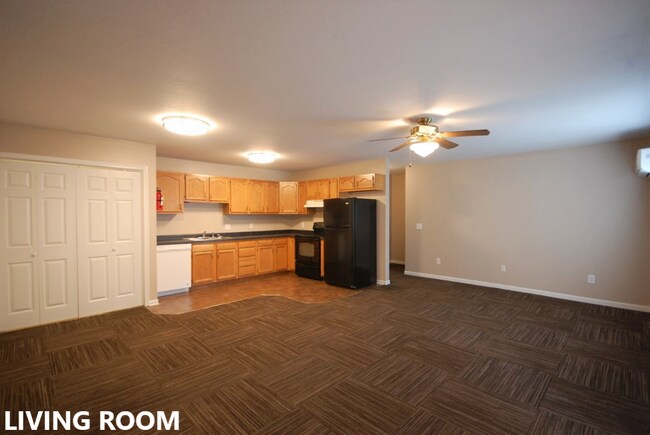 Building Photo - 226-228 Haws Dr.