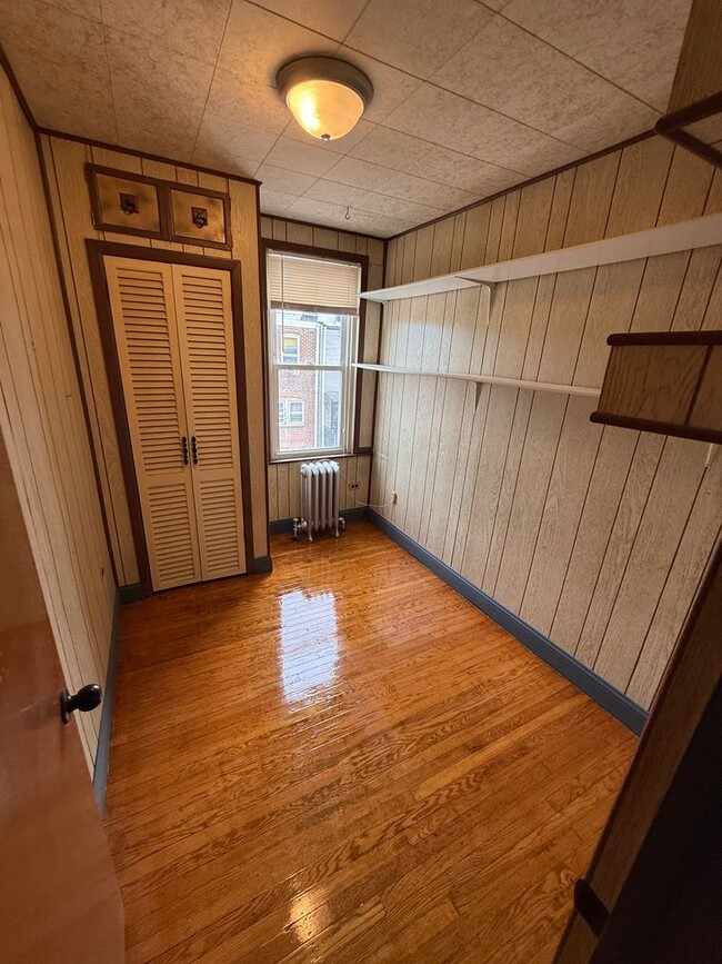Building Photo - Wonderful Southwest Philadelphia Townhome