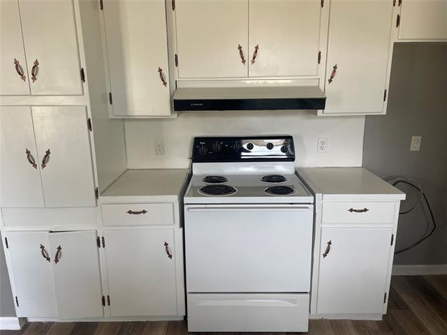 Building Photo - 435 Elm St