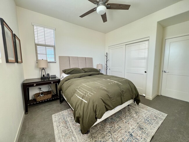 Building Photo - 2202 Rose Garden Ct