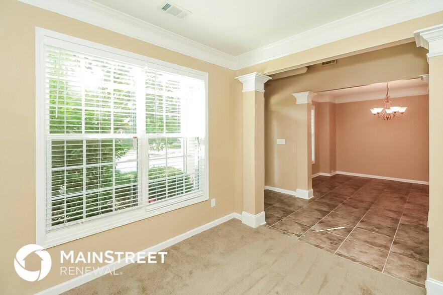 Building Photo - 4632 Creekside Cove