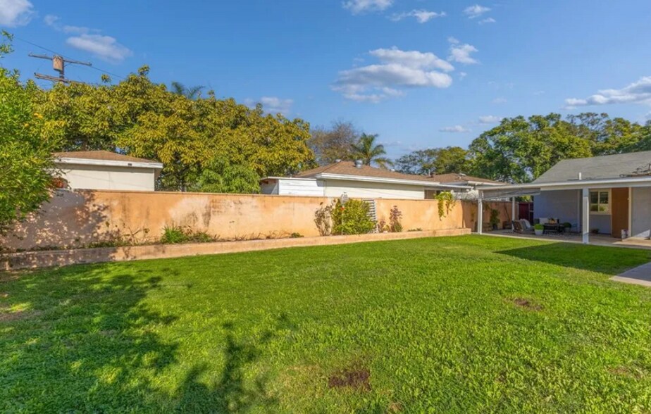 Building Photo - 1410 S Olive St