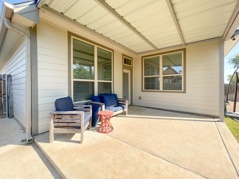 Building Photo - 10265 Driskill Dr