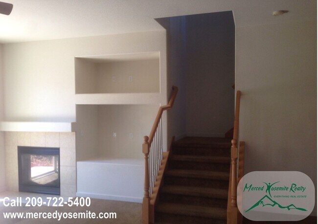 Building Photo - Appointment Only Do Not Disturb Occupants. Apply Now to Schedule Viewing.