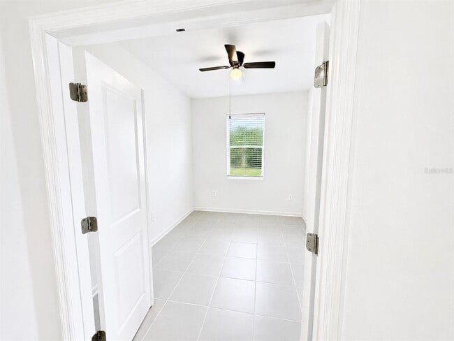 Building Photo - 5201 Green Belt Dr
