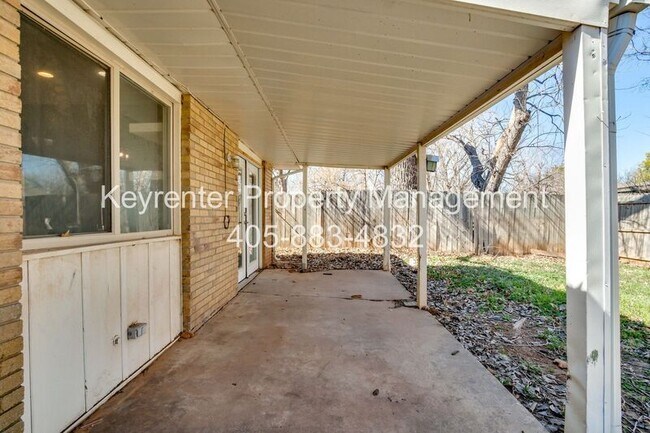 Building Photo - 6913 Fawn Canyon Dr