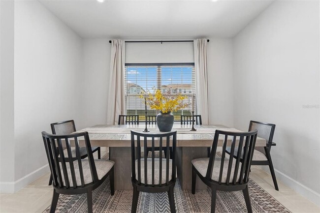 Building Photo - 14031 Crimson Ave